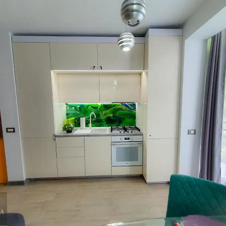 Visum Pool & Mamaia Nord 3* Năvodari