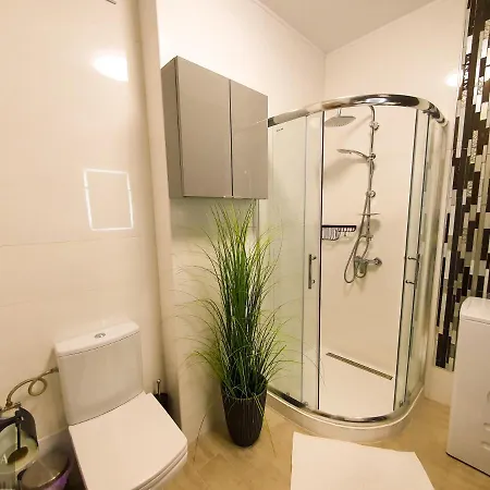 Visum Pool & Mamaia Nord Apartamento 3*