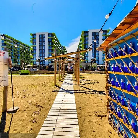 Visum Pool & Mamaia Nord Apartment