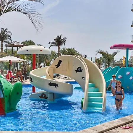 Visum Pool & Mamaia Nord