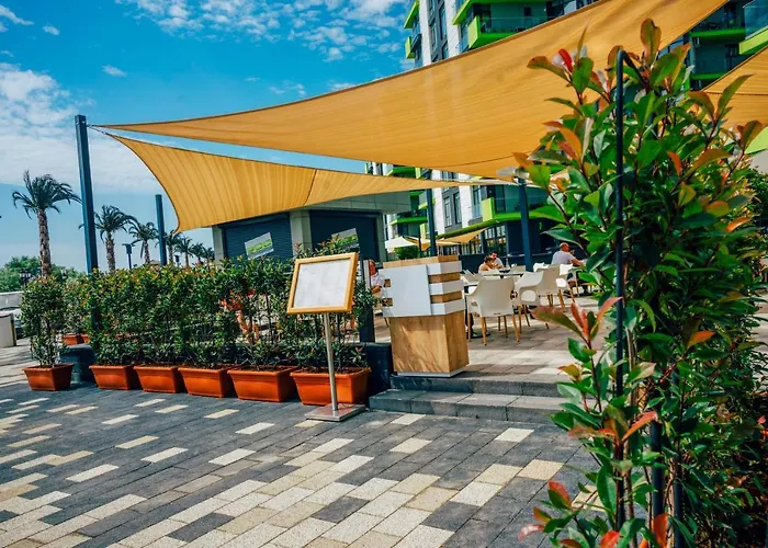 Visum Pool & Mamaia Nord Апартаменты