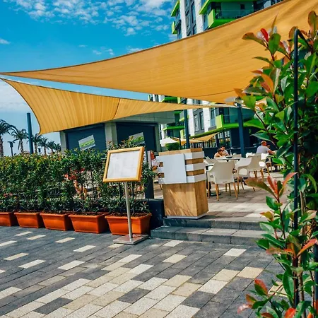 Visum Pool & Mamaia Nord Apartamento