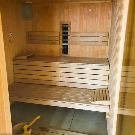 Visum Pool & Mamaia Nord Apartamento 3*