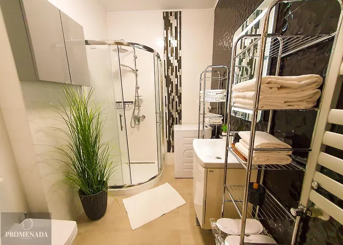 Visum Pool & Mamaia Nord 3* Năvodari