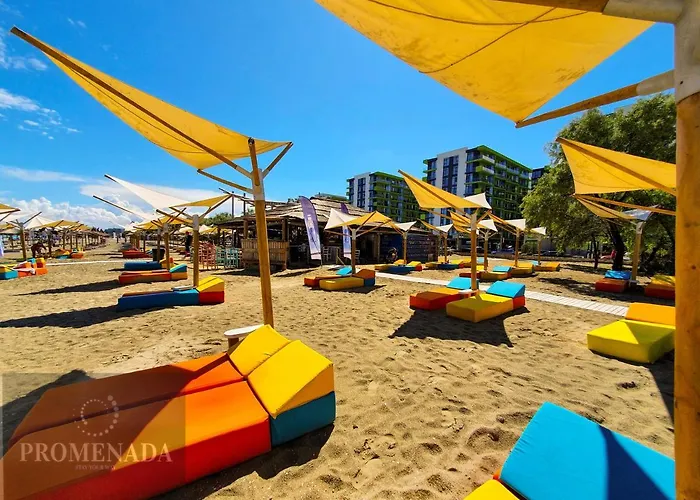 Visum Pool & Mamaia Nord 3* Năvodari